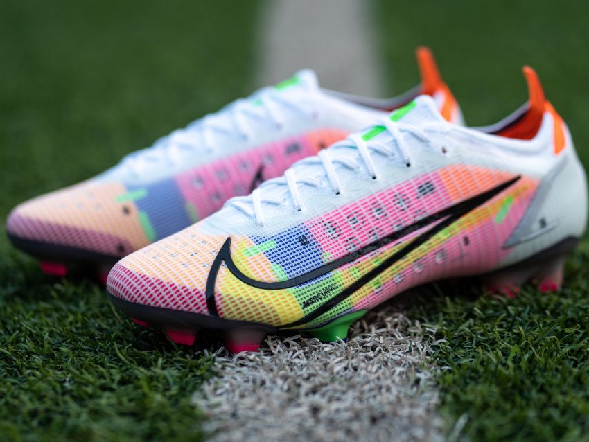 NIKEのサッカースパイク