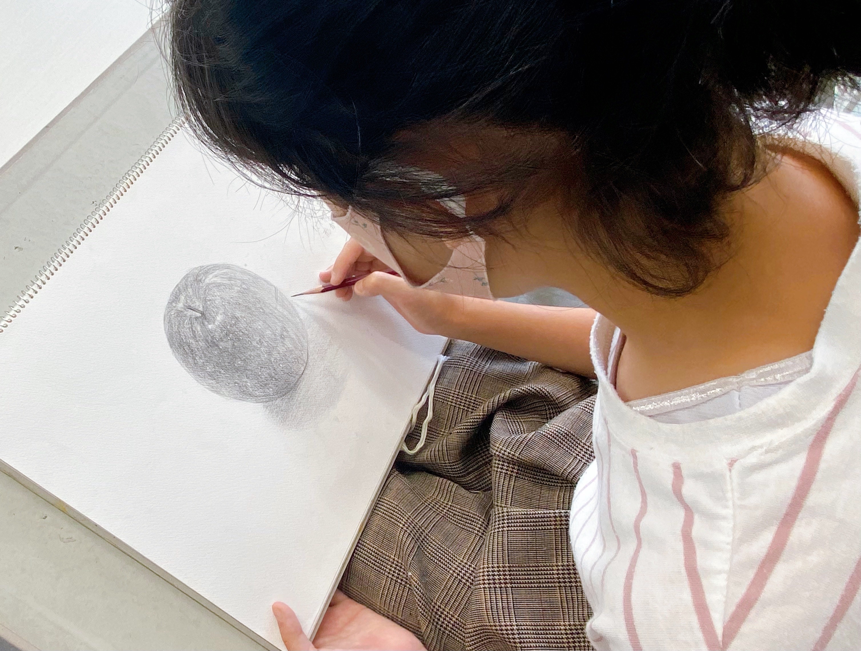 “観察する力″を伸ばすと表現がここまで変わる！？絵画教室に学ぶ「向き合うこと」