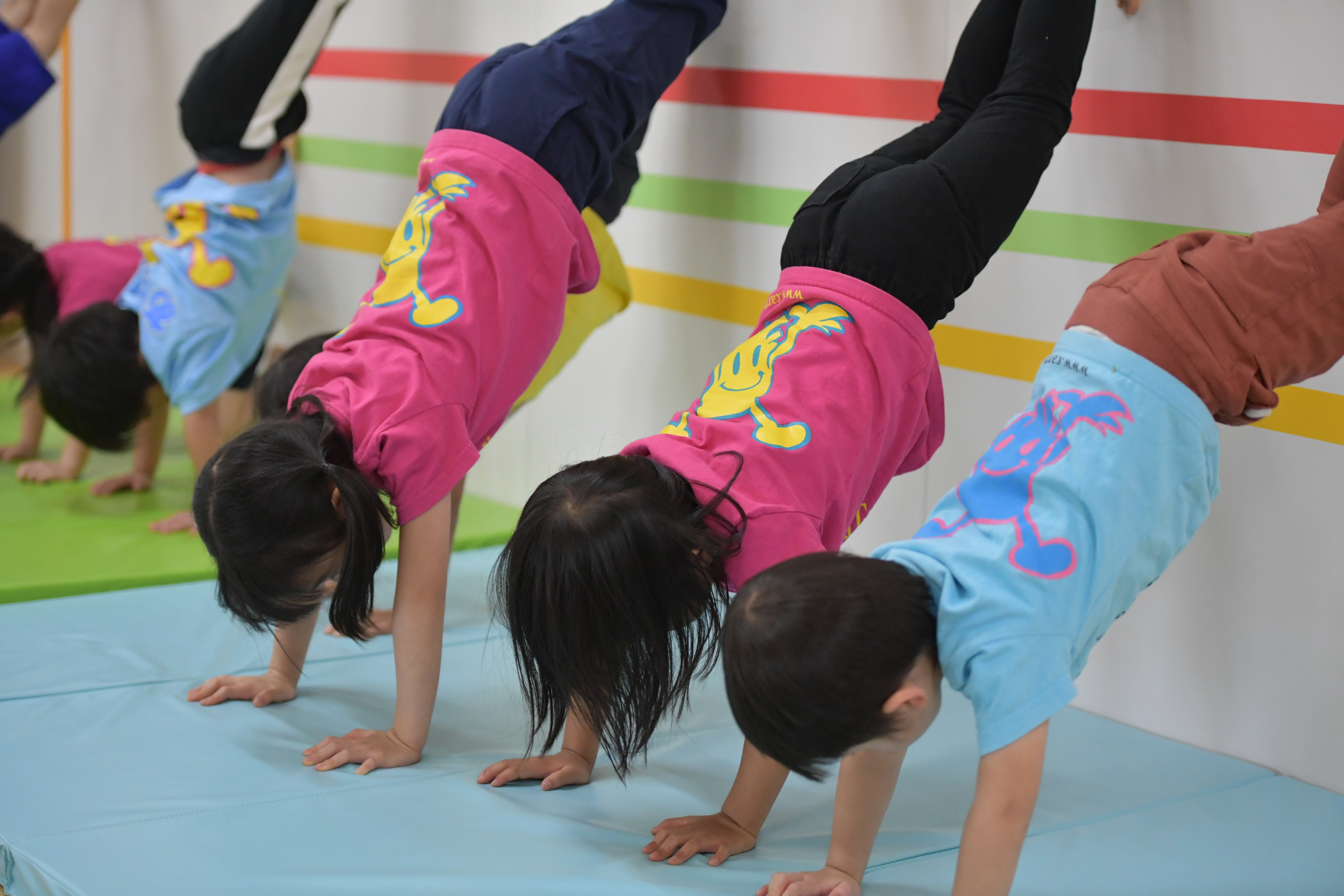 【金メダリストが解説】お家でできる「壁なし倒立」！簡単4ステップ