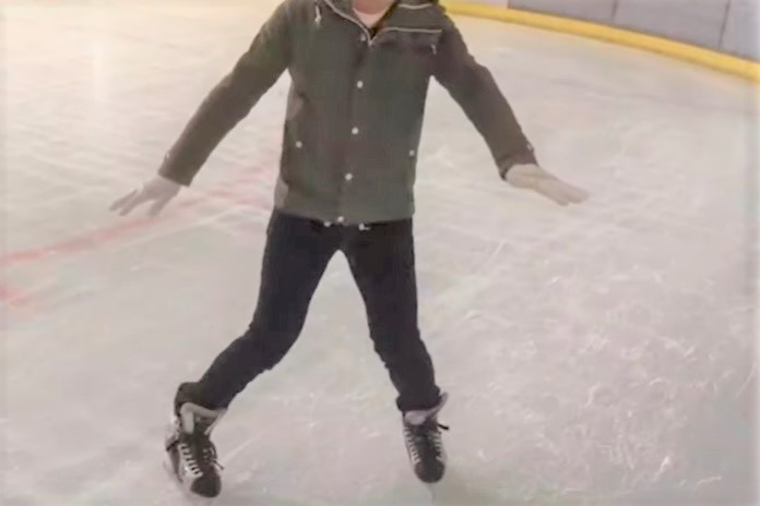 アイススケート「イ」の字ストップ