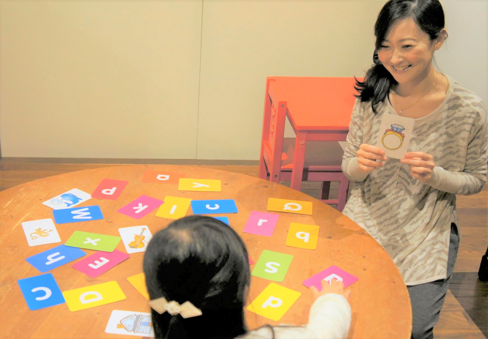 2歳でも英語の発音は習得できる！？英語講師に聞いた「おうちで使える5つのポイント」