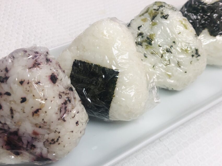 夏場のおにぎりは食中毒に要注意！？傷みにくい作り方や具材を管理栄養士が紹介