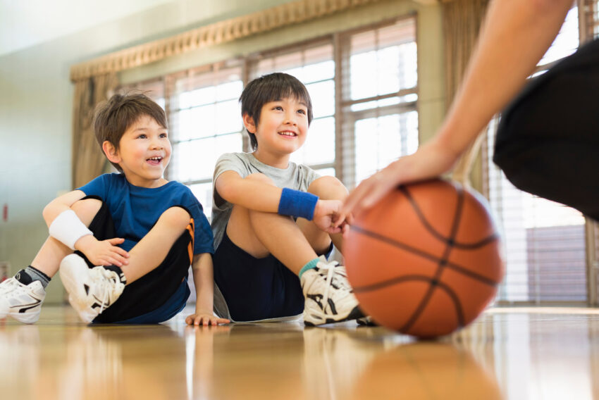 リストバンドを付けている子どもの様子１