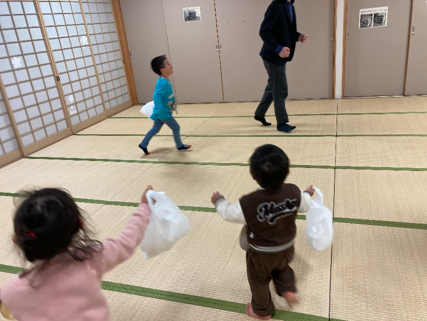 ラボ・パーティ 小平市美園町教室(竹内パーティ)の英語で遊ぼう！世界の歌と物語