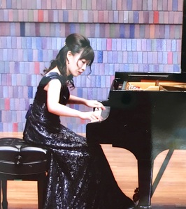 西崎仁美ピアノレッスンの雰囲気がわかる写真