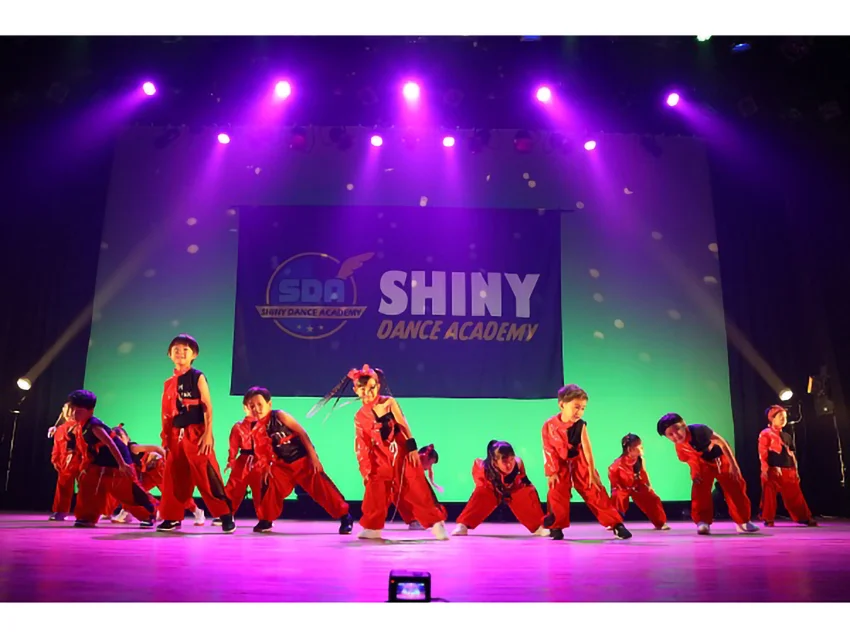 SHINY DANCE ACADEMY藤沢校の紹介写真