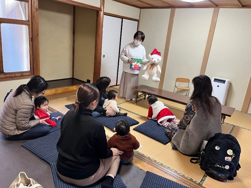 ラボ・パーティ 三木市志染町青山教室(奥野パーティ)の英語絵本のおはなし会とあそばせ歌