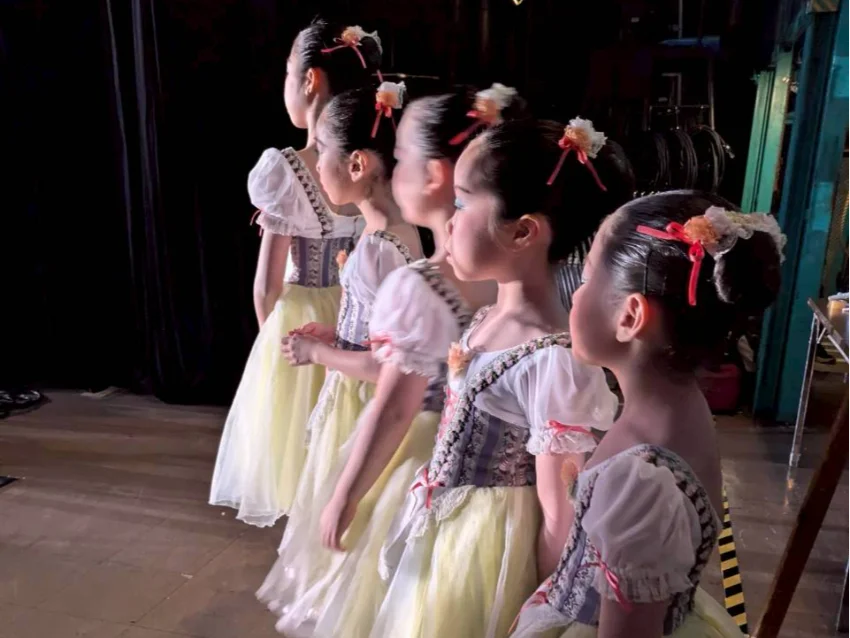 南 綾子 エコール・ドゥ・バレエの入会金無料キャンペーン実施中！