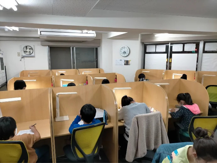 学習塾ThinkSシンクス東品川教室の雰囲気がわかる写真