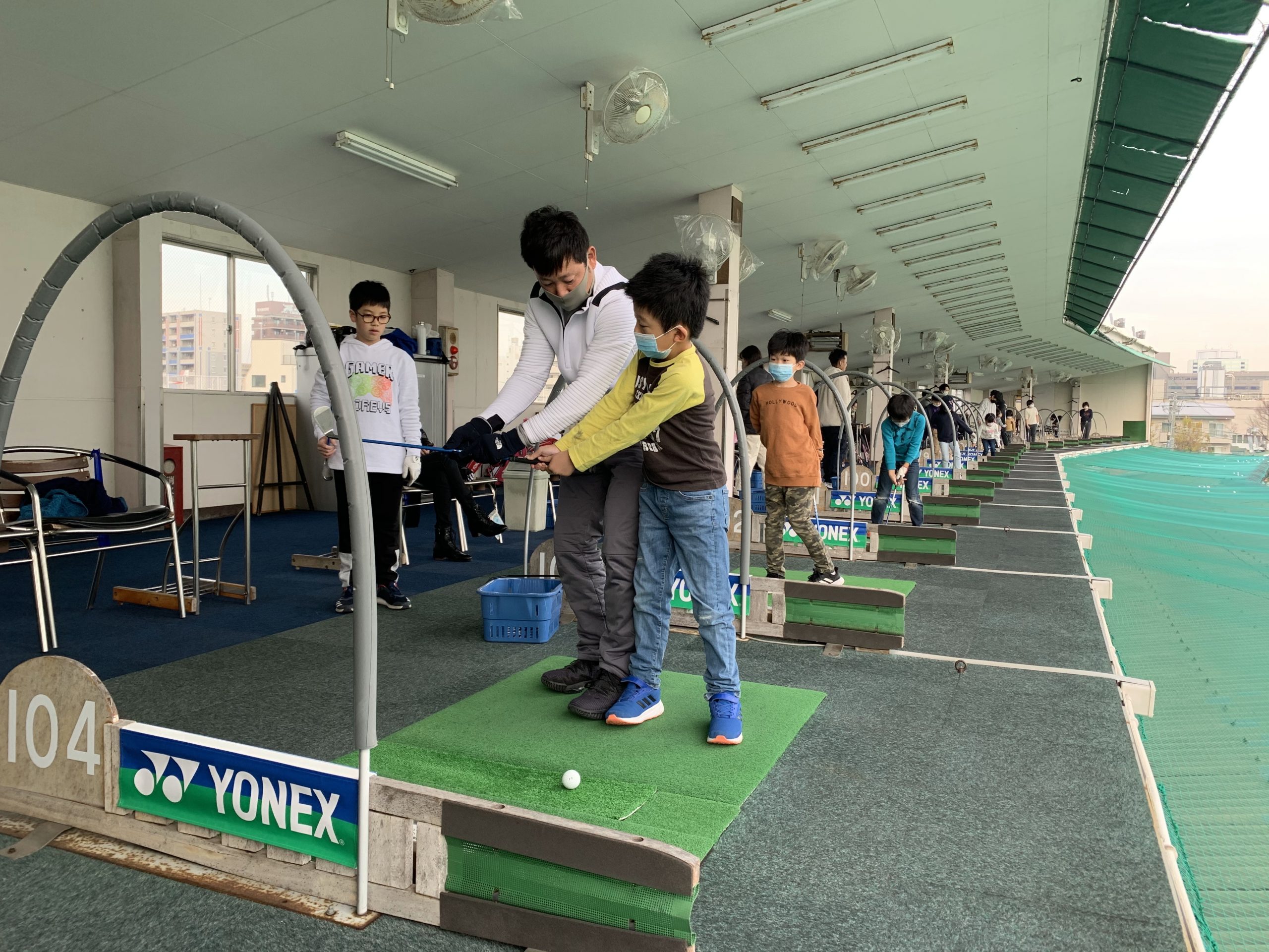 YJGA（ヨネックスジュニアゴルフアカデミー） 横浜校の雰囲気がわかる写真