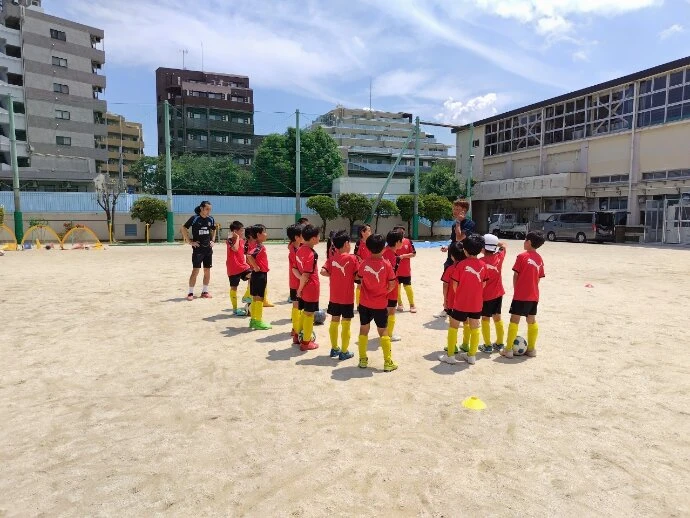 調布大塚サッカークラブ 田園調布中学校の雰囲気がわかる写真