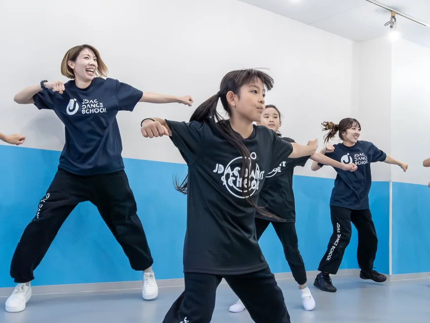 JDACダンススクール新石切校のバラエティクラス（小学生以上経験者）