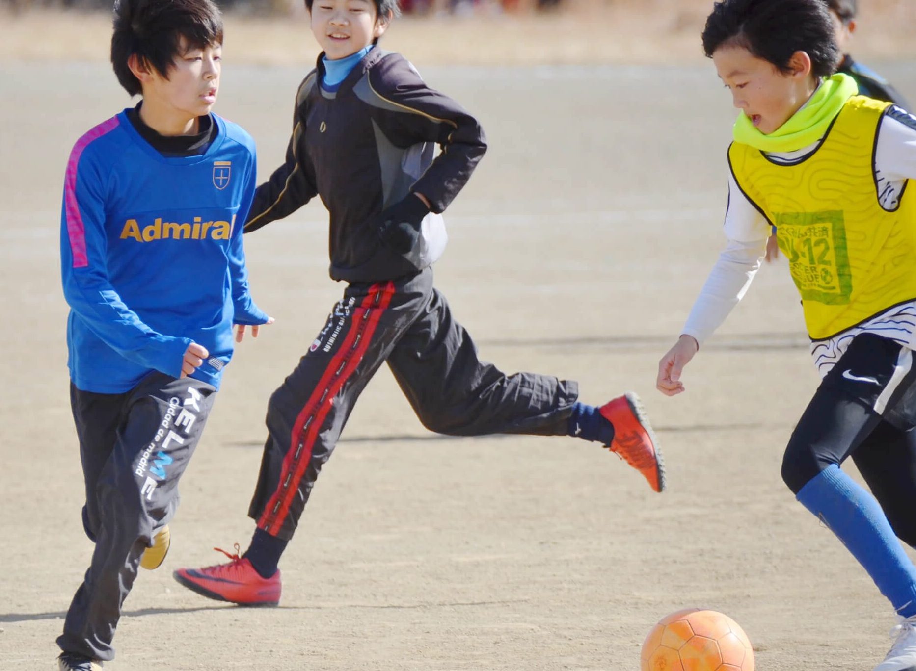 青葉フットボールクラブの【無料体験】何度でも参加OK。青葉FCの子供たちとサッカー！