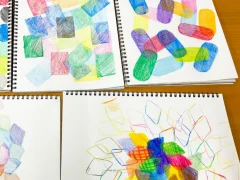 小学生たちの絵本づくりと色鉛筆練習