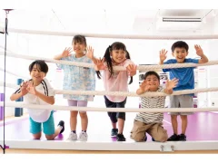 【福岡市中央区薬院でボクシング×英会話をお探しの方へ】ENGLISH FIGHT by ZEAL 薬院大通店です