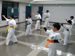 極真会館 燕道場 西区小針道場